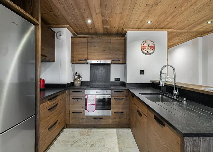 Superbe A Le Praz, Proche Des Pistes, Avec Parking Et Wifi - Fr-1-568-5 *